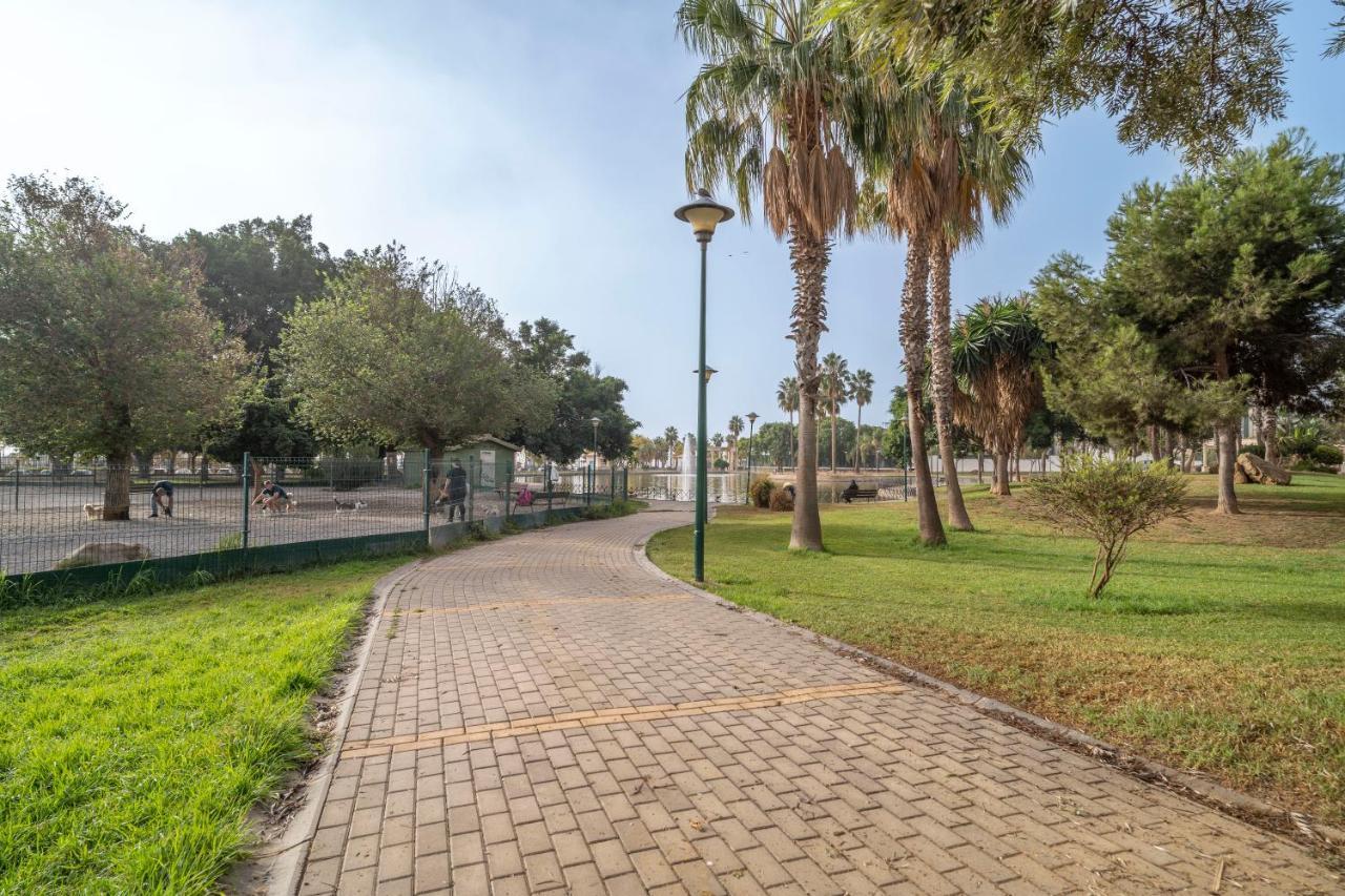 Apartamento Malaga Beach - Center B&C Εξωτερικό φωτογραφία